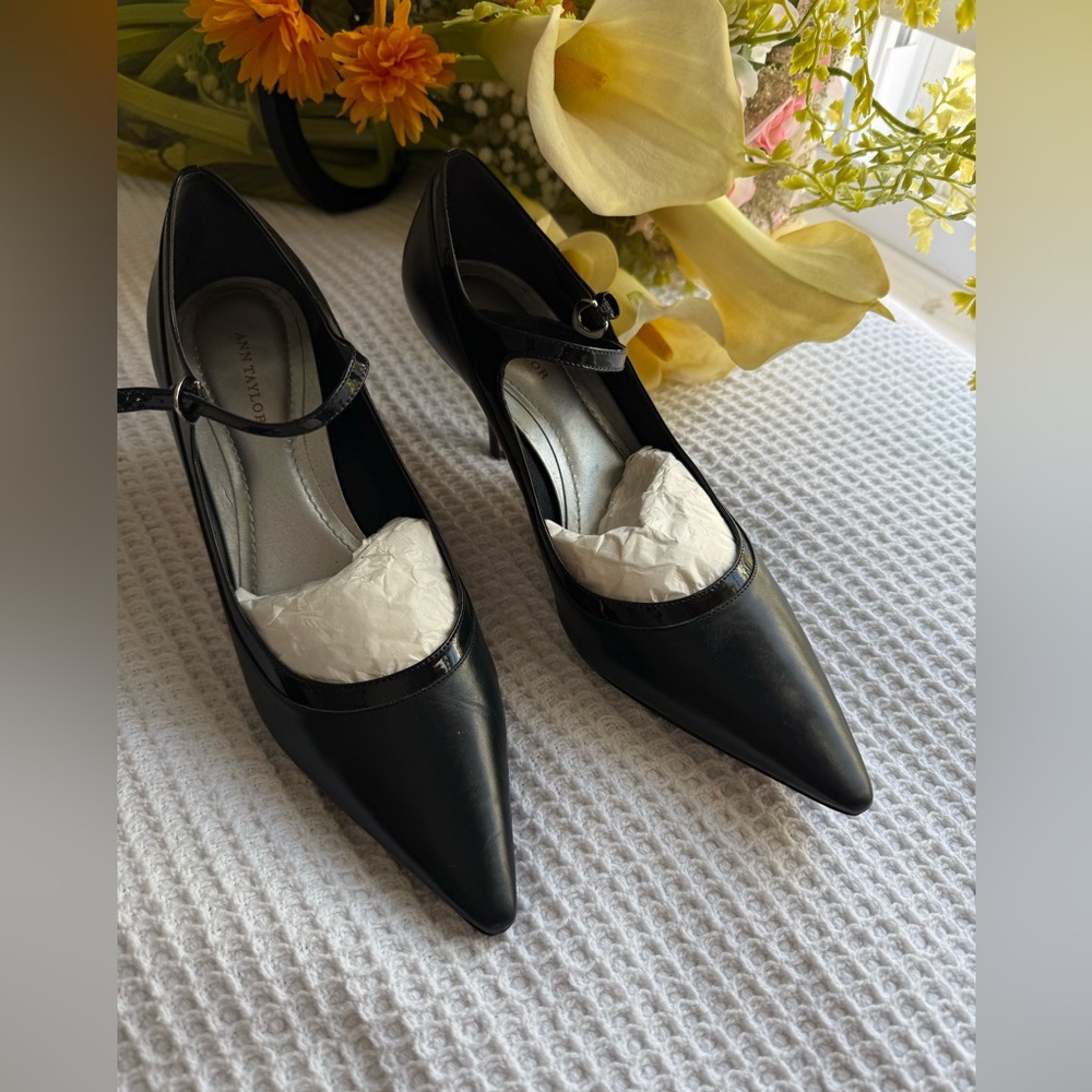 Ann Taylor Shoes - Picture 7 of 7